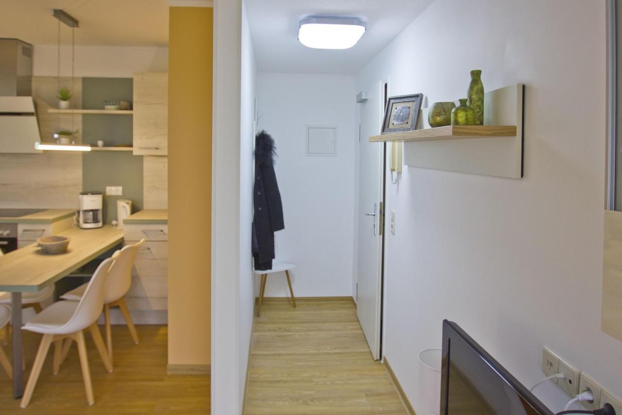 Strandnah Mit Balkon, Gratis Nutzung Vom Ahoi Erlebnisbad Und Sauna In Sellin - Strandhaus Moenchgut Fewo13 Lobbe Exterior foto