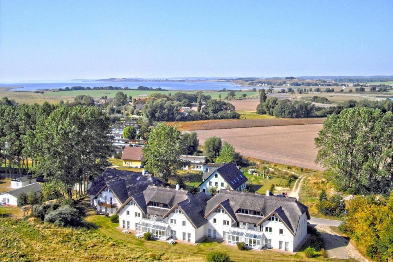 Strandnah Mit Balkon, Gratis Nutzung Vom Ahoi Erlebnisbad Und Sauna In Sellin - Strandhaus Moenchgut Fewo13 Lobbe Exterior foto